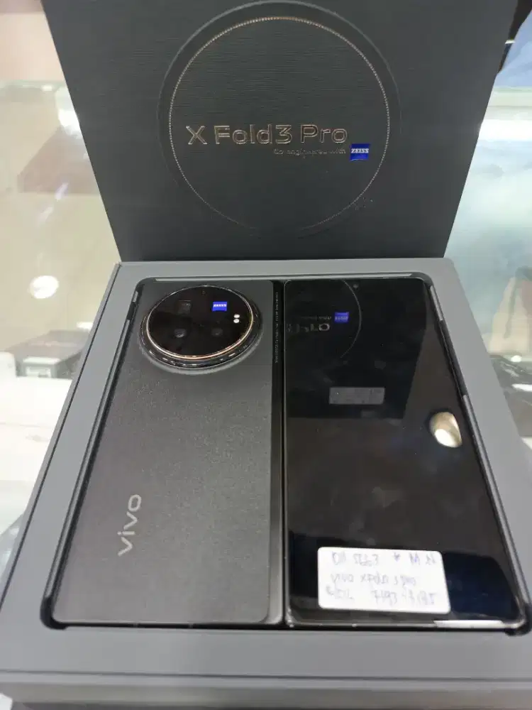 VIVO X Fold 3 Pro 16/512gb black second