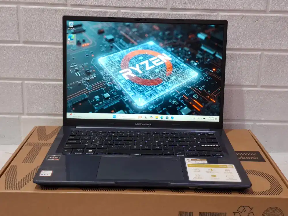 Asus Vivobook M1403QA/Prosesor AMD Ryzen 5 5600H/Ram 8GB/SSD 512 GB