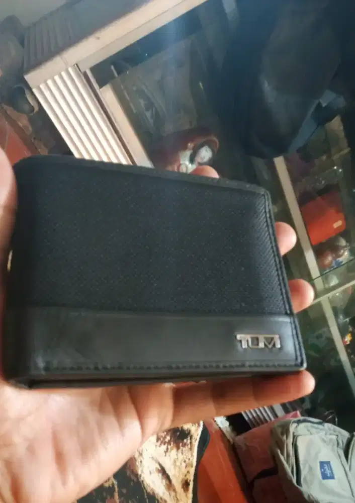 Dompet pria TUMI