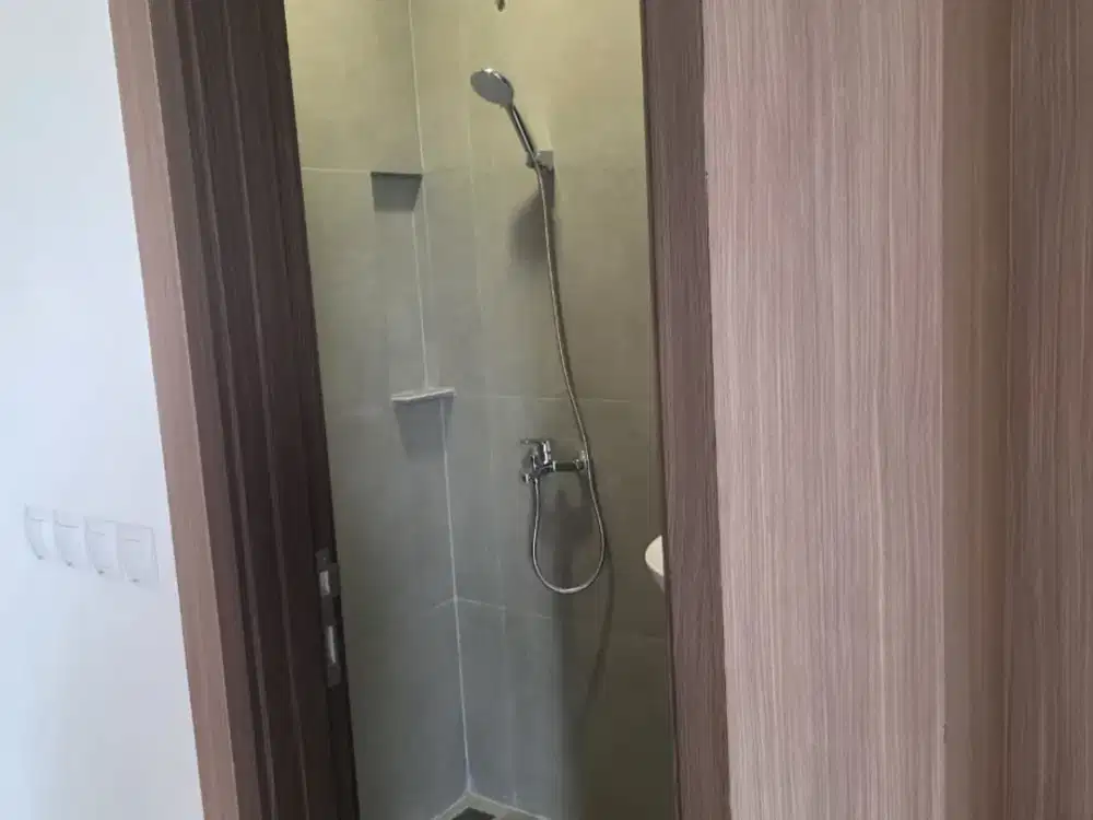 Izzi Hanya Selangkah ke Eastvara Mall dan Sekolah Bpk Penabur BSD City Rumah 1Man Fasilitas Lengkap!