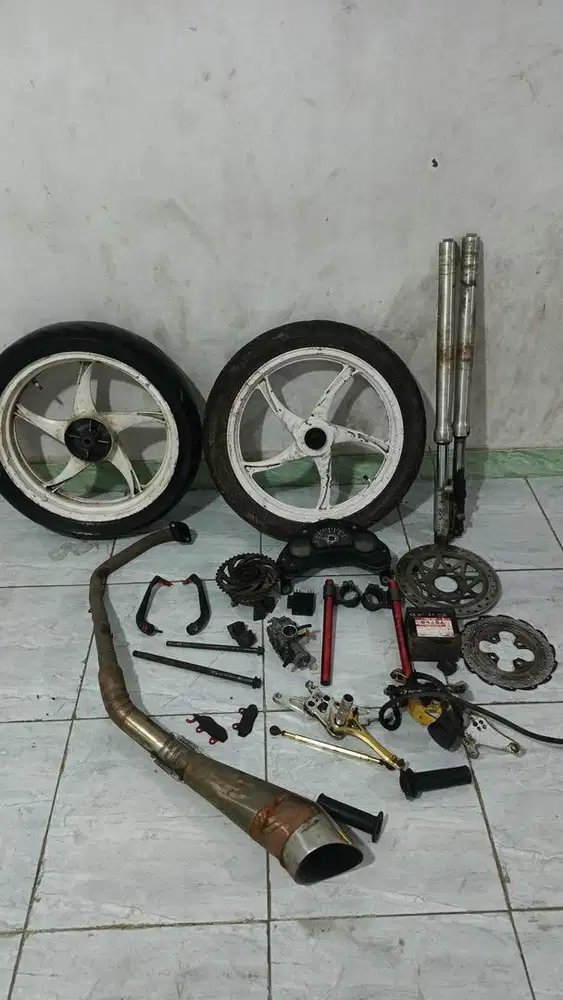 Di jual eceran harga chat aja