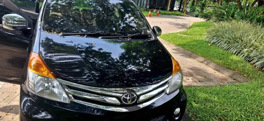 Toyota Avanza G AT 2014 Hitam