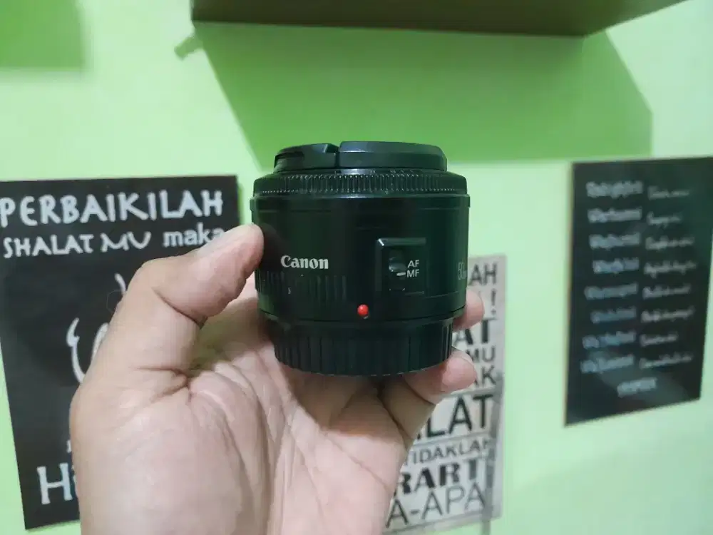 Lensa fix 50mm merk Canon