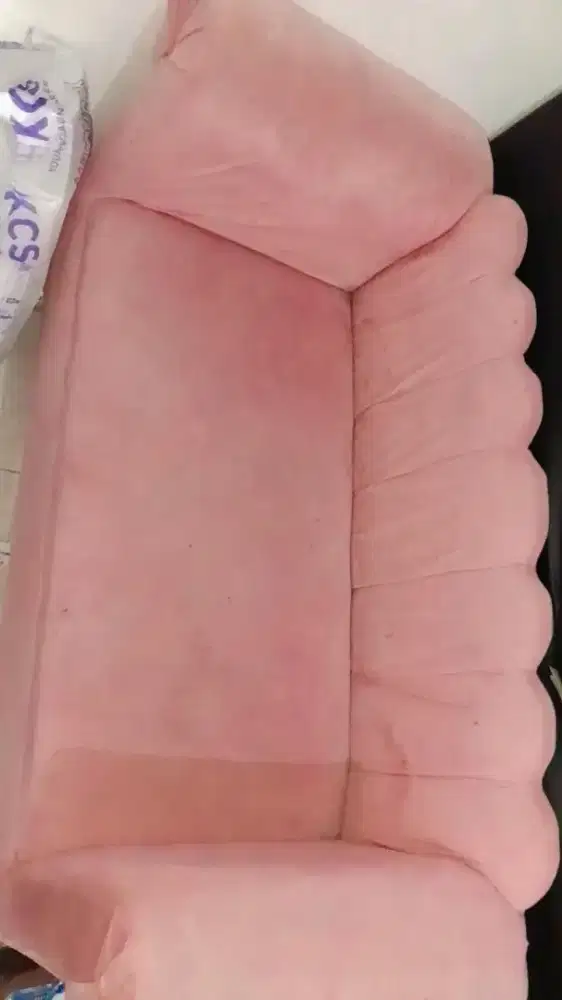 Sofa loveseat minimalis