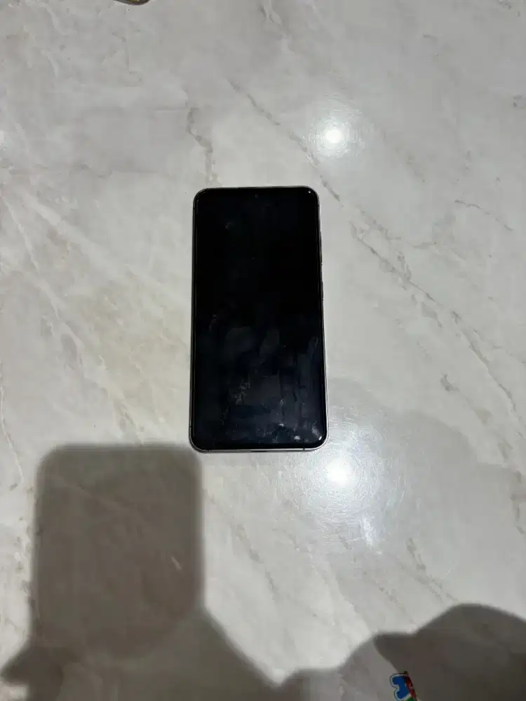 Samsung S24 Basic 8/256 gb