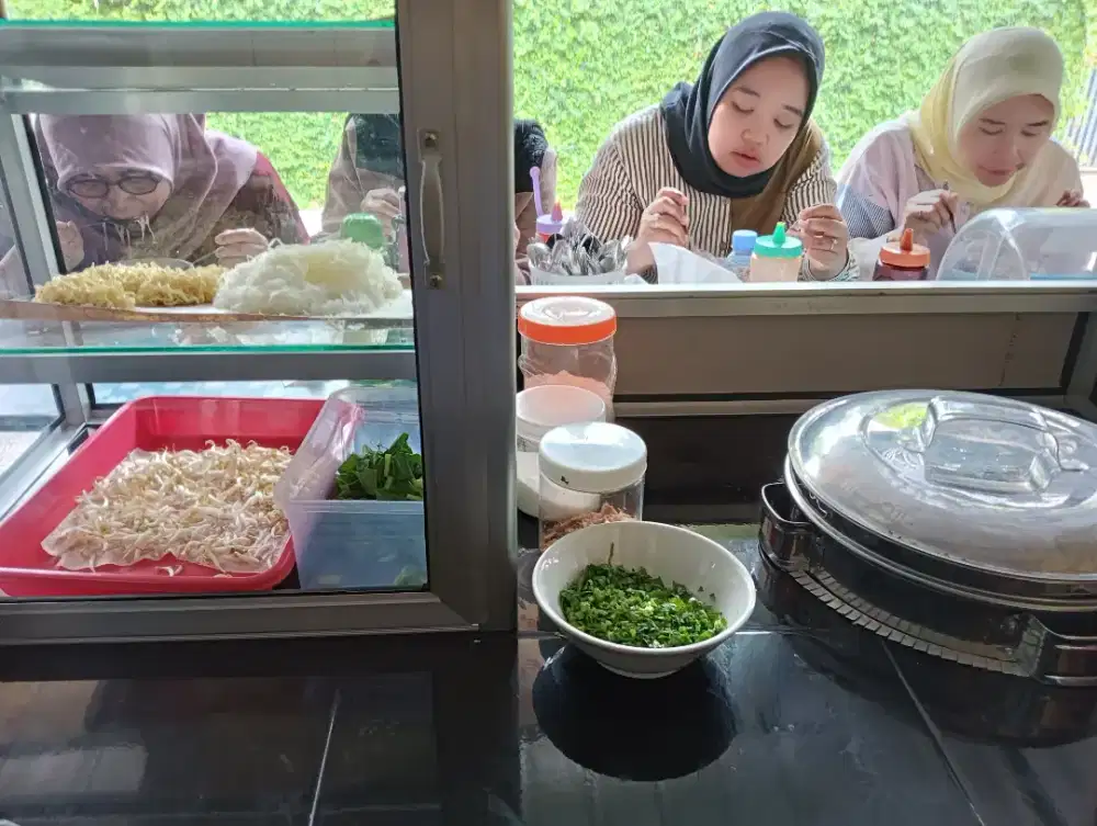 dijual etalase bakso dn kulkas 2 pintu