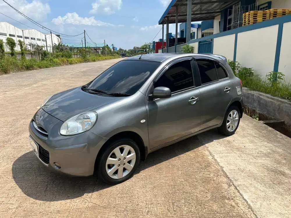 NISSAN MARCH AT 2013