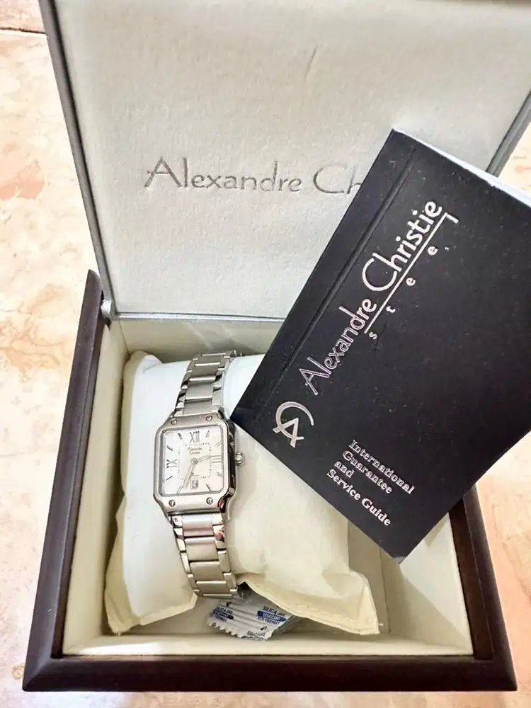 Jam tangan wanita Alexander Christie