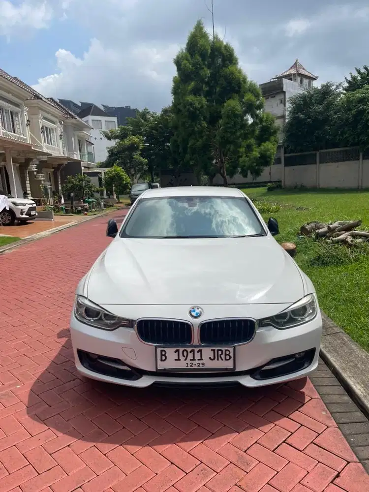 Low Km BMW 320i 2014 pemakaian 2025 Pribadi