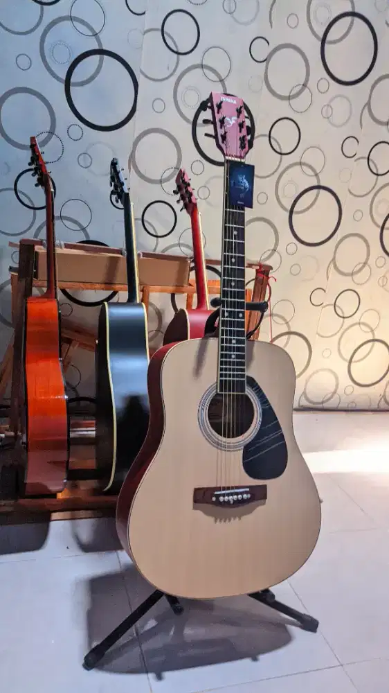 Gitar Akustik Yamaha F310 Premium Baru