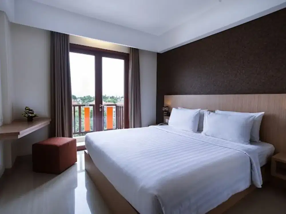 Dijual hotel di are seminyak Bali.ocuupancy sangat bagus