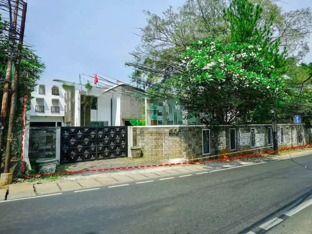 Dijual Via Lelang Rumah Mewah 3 Lantai di Kemang Utara