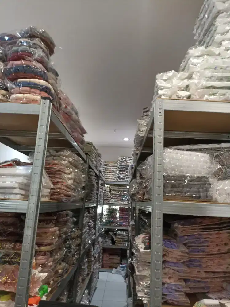 DI CARI KONTEN KREATOR