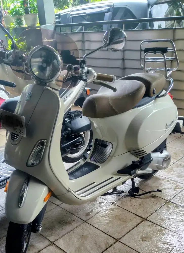 Jual Vespa Lxv 2014