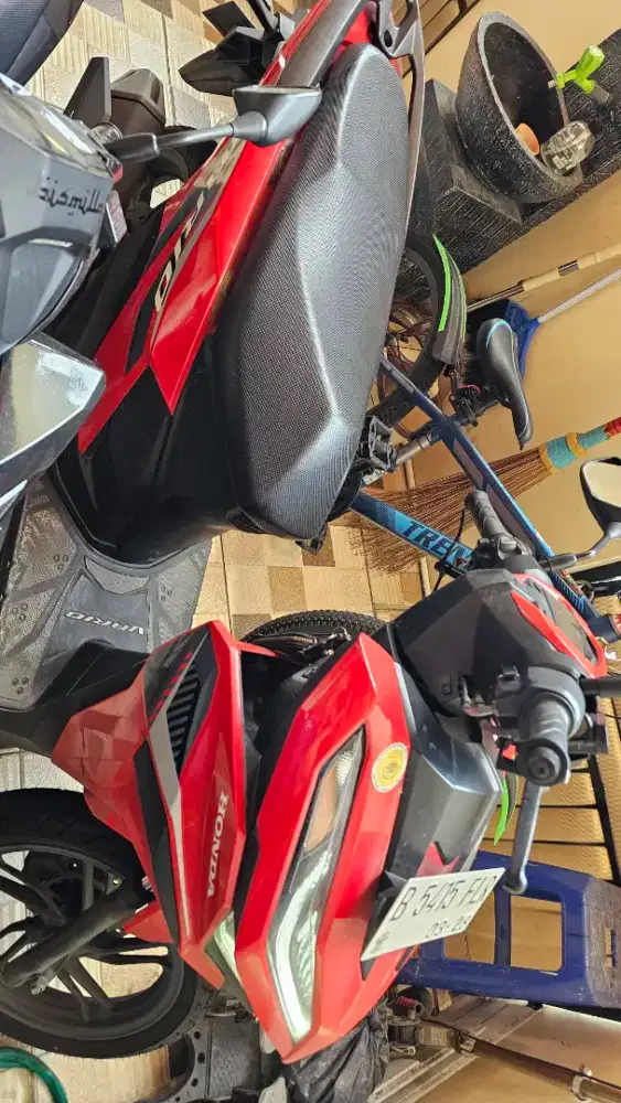 Jual Vario 125 2023 Merah