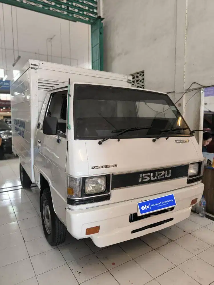 ISUZU 2015 BISON BOX 2.5 M/T PUTIH MURAH OTOMART 286 KENJERAN