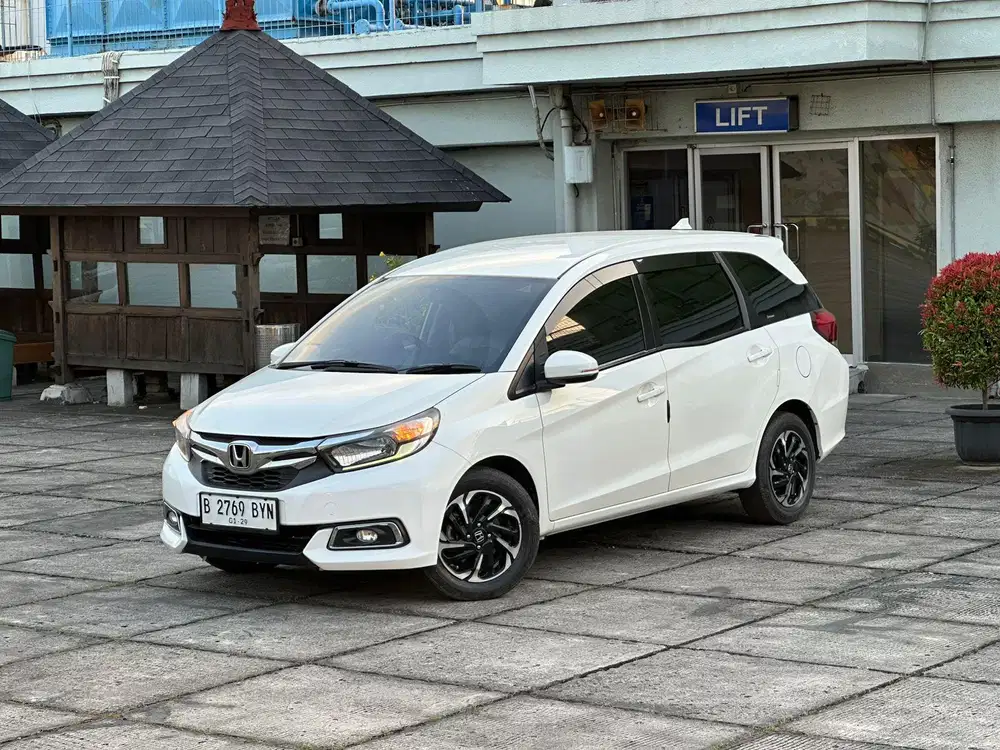 PALING MURAH !! Dp 15jt MOBILIO E CVT AT MATIC 2018 SIAPA CEPAT!!