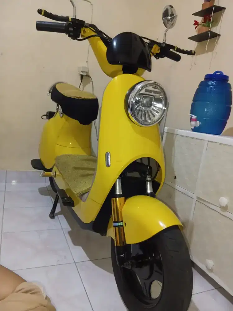 Motor listrik msh ori semua ny blm prnh di service body msh ori