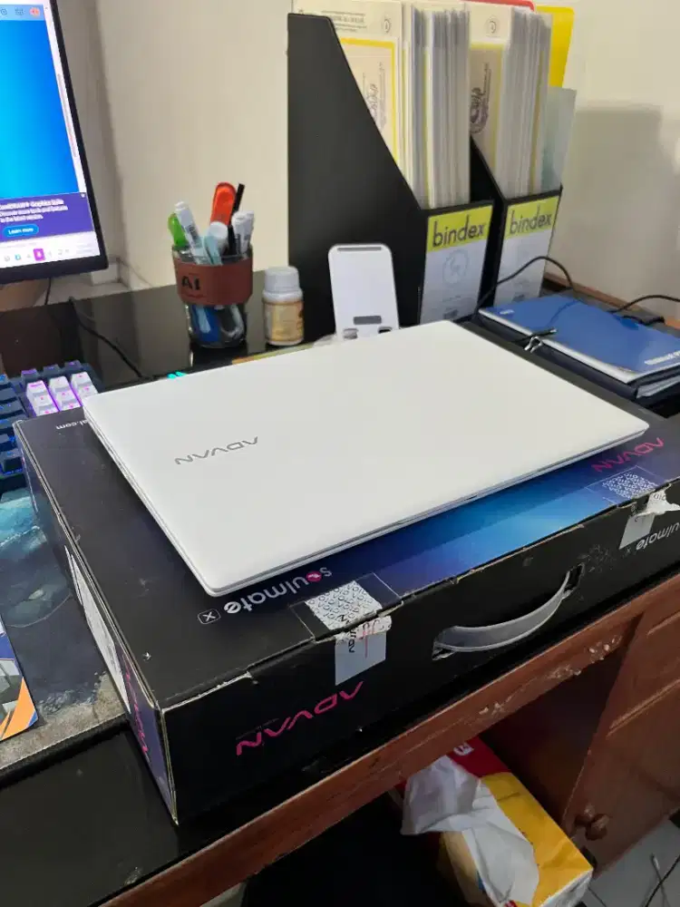 Dijual laptop ADVAN Soulmate X2 SCOND 2Bln GRNSI on 10Bln ram 8GB LNGK