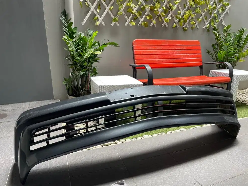 Bumper depan original Mercy W124 E220 Masterpiece 1995