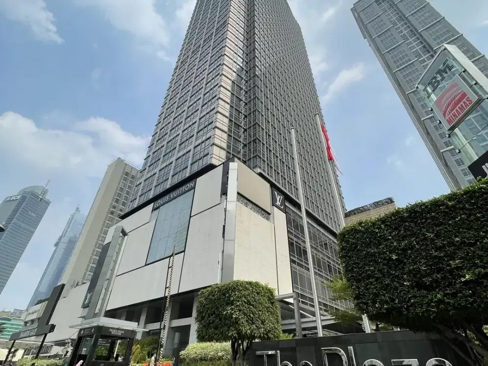 Available space kantor di The Plaza area Thamrin - Jakarta Pusat.