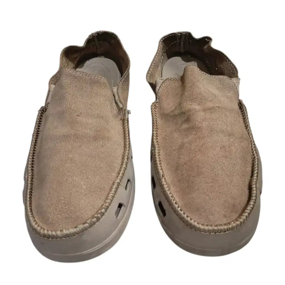 Sepatu slip on keren Branded Crocs size 43