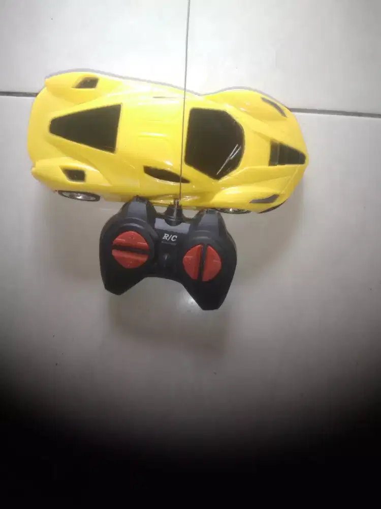 Dijual mainan mobil remot