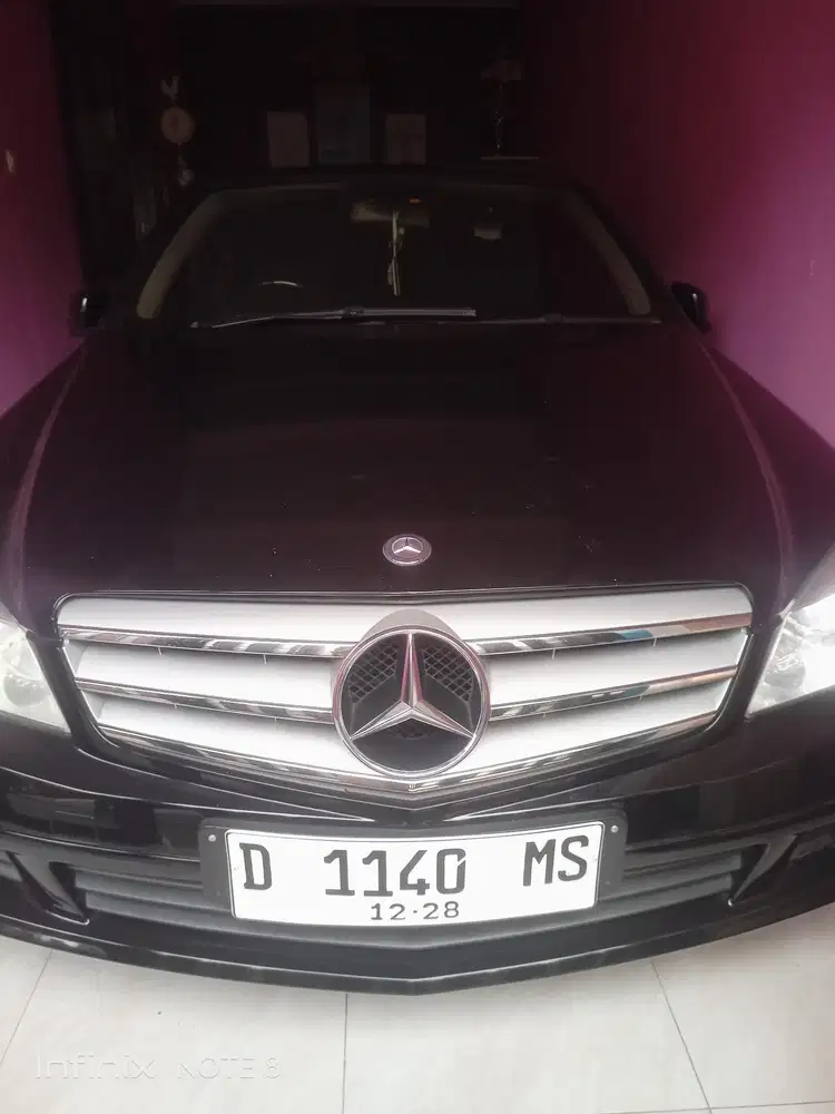 Mercedes-Benz C200 2011 Bensin