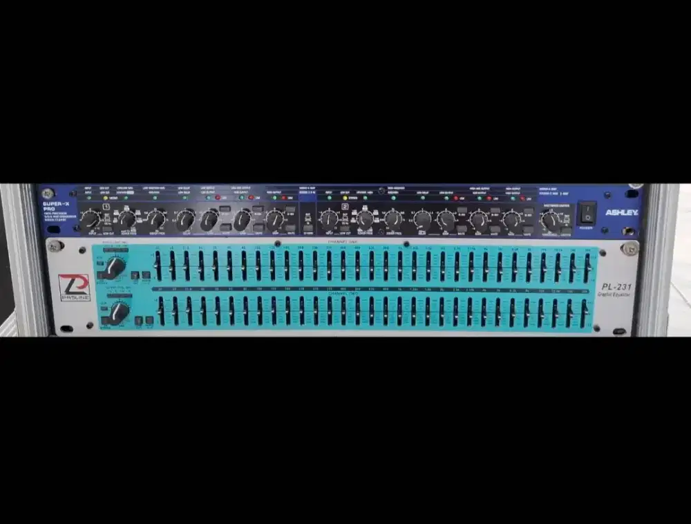 Di jual sound system masih seperti baru