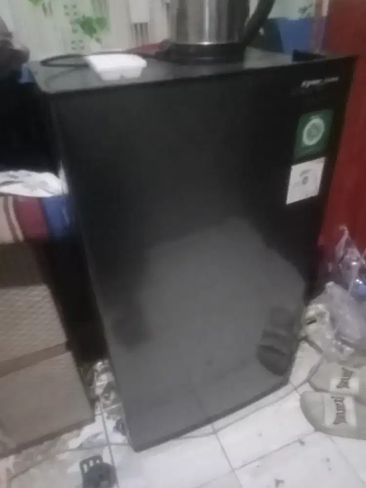 Jual kulkas SHARP 800 masih mulus banget