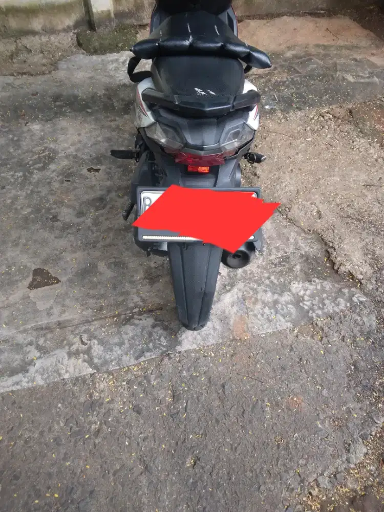 Honda Beat tahun 2018 warna merah