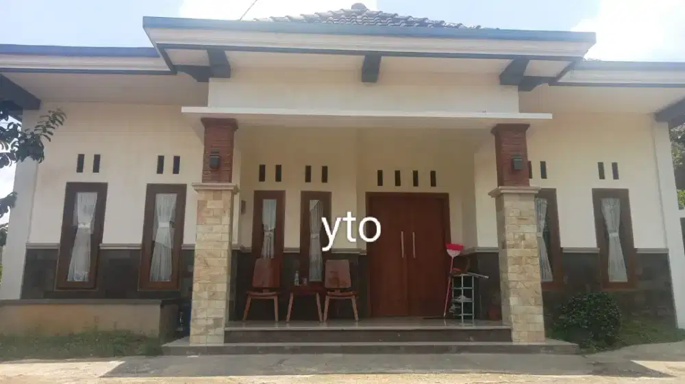 Jual rumah lokasi wisata kemuning luas 146m harga 550jt nego