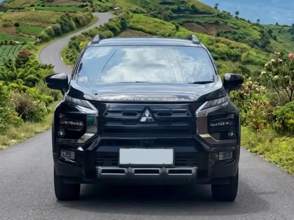 Mits  New Xpander Cross Plus 1.5 AT km 14 Rb