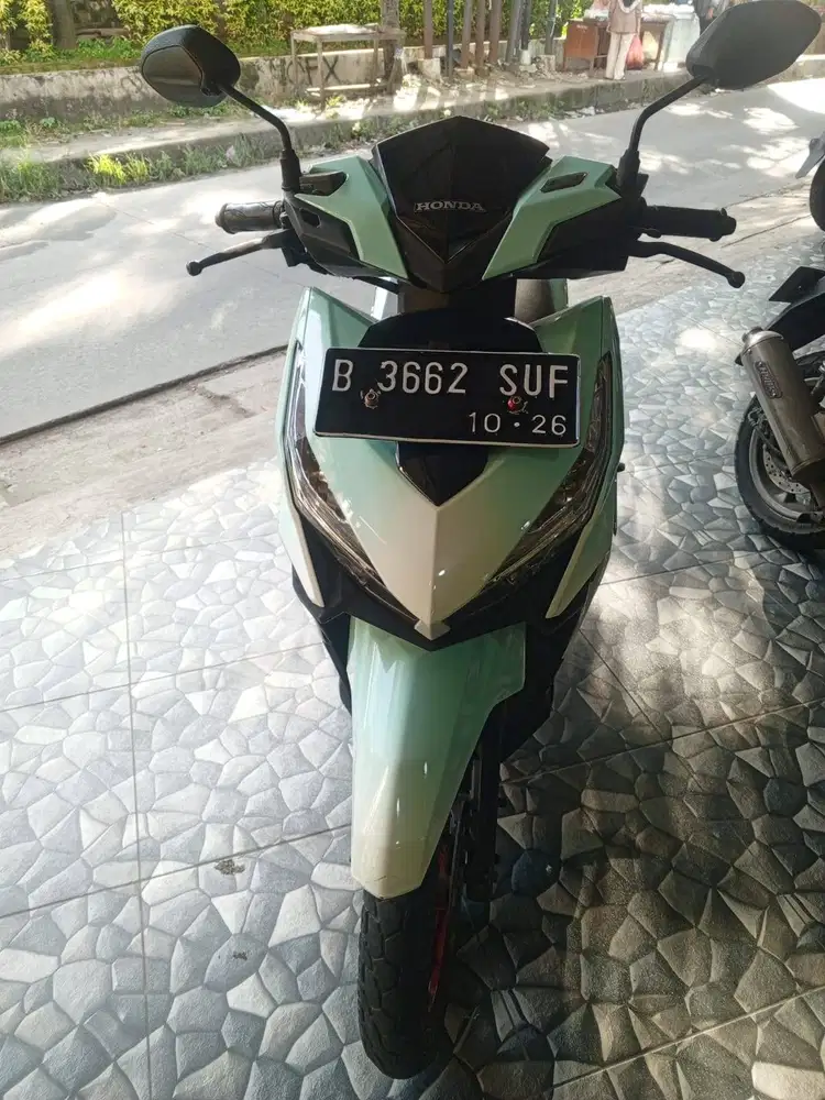 VARIO 125 LED 2015 PAJAK HIDUP KREDIVO INDODANA ALLOBANK CC 0% ALISTA