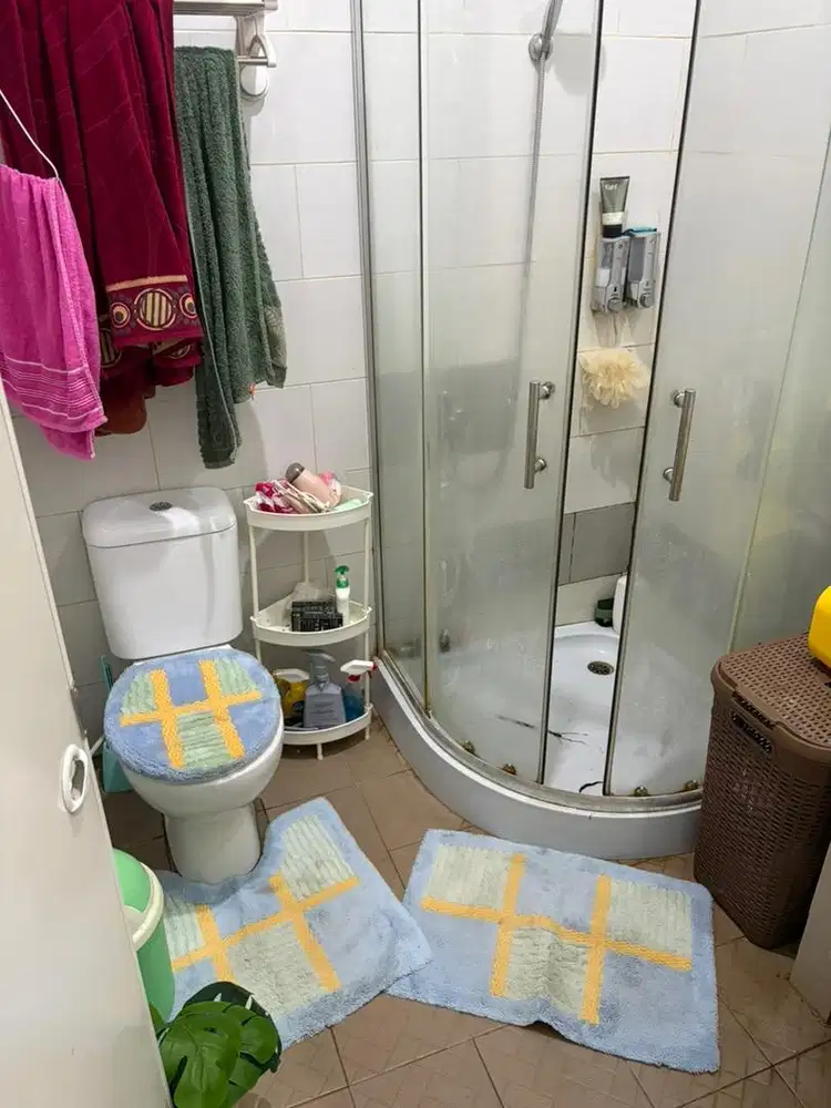 Shower room kamar mandi