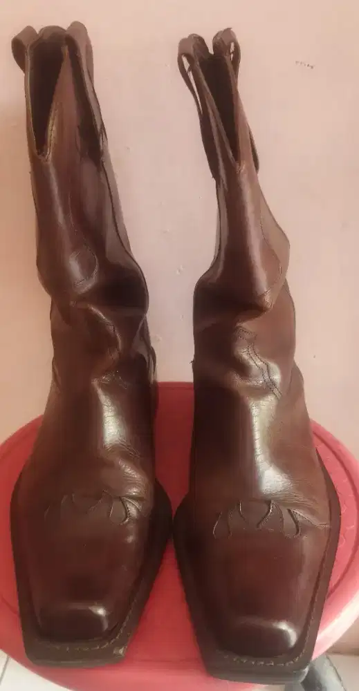 Sepatu boot kulit asli