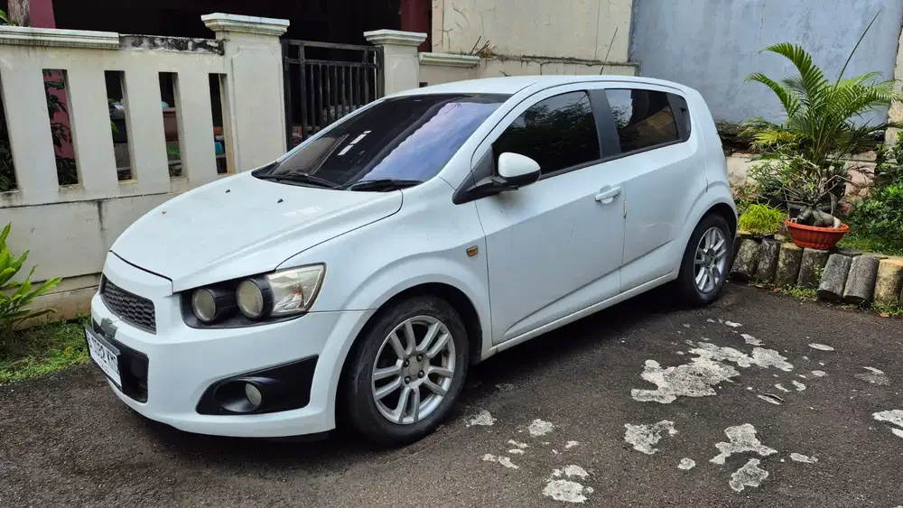 Chevrolet Aveo 2012 Bensin