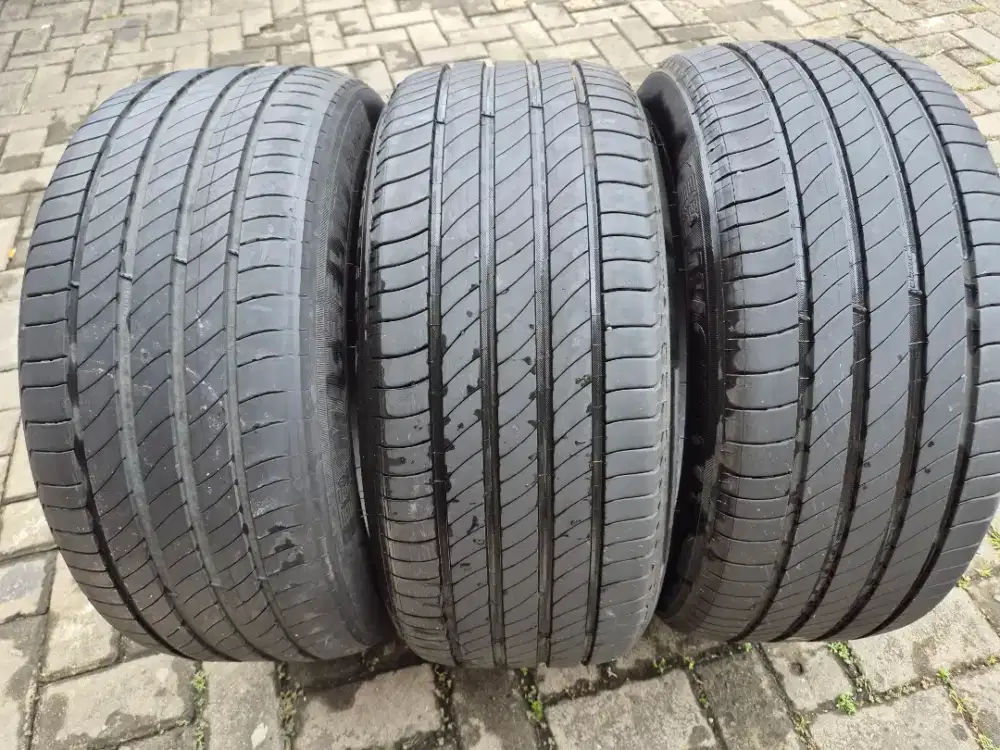 Ban Michelin Primacy 4