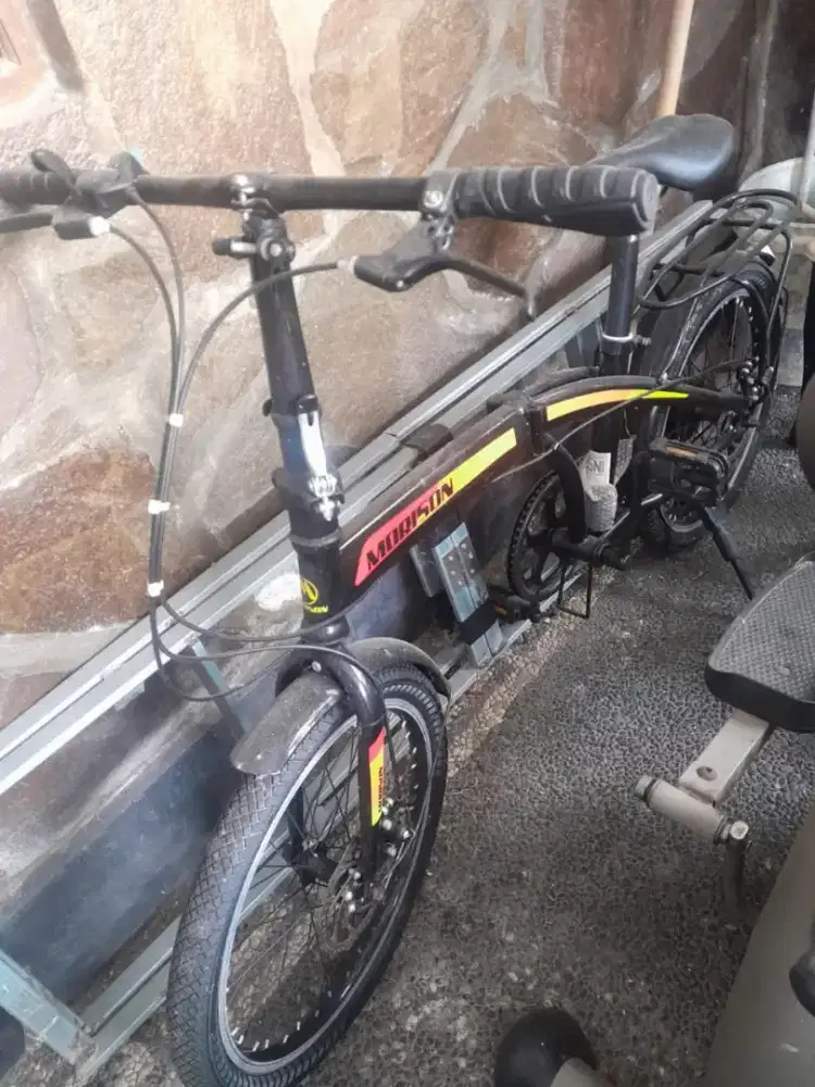 Di jual segera sepeda lipat merk morison