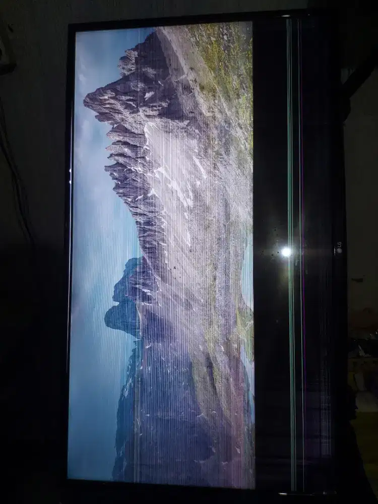 TV Digital Smart LG type 43UH610T minus