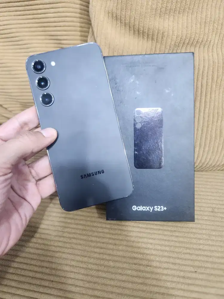 Samsung s23 plus 5g 8/256 byk di cari