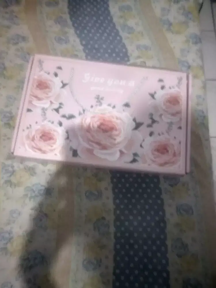 Dijual mangkok ukuran kecil sama tempat minum