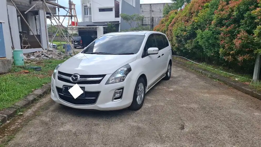 Mazda 8 2.3 White 2012