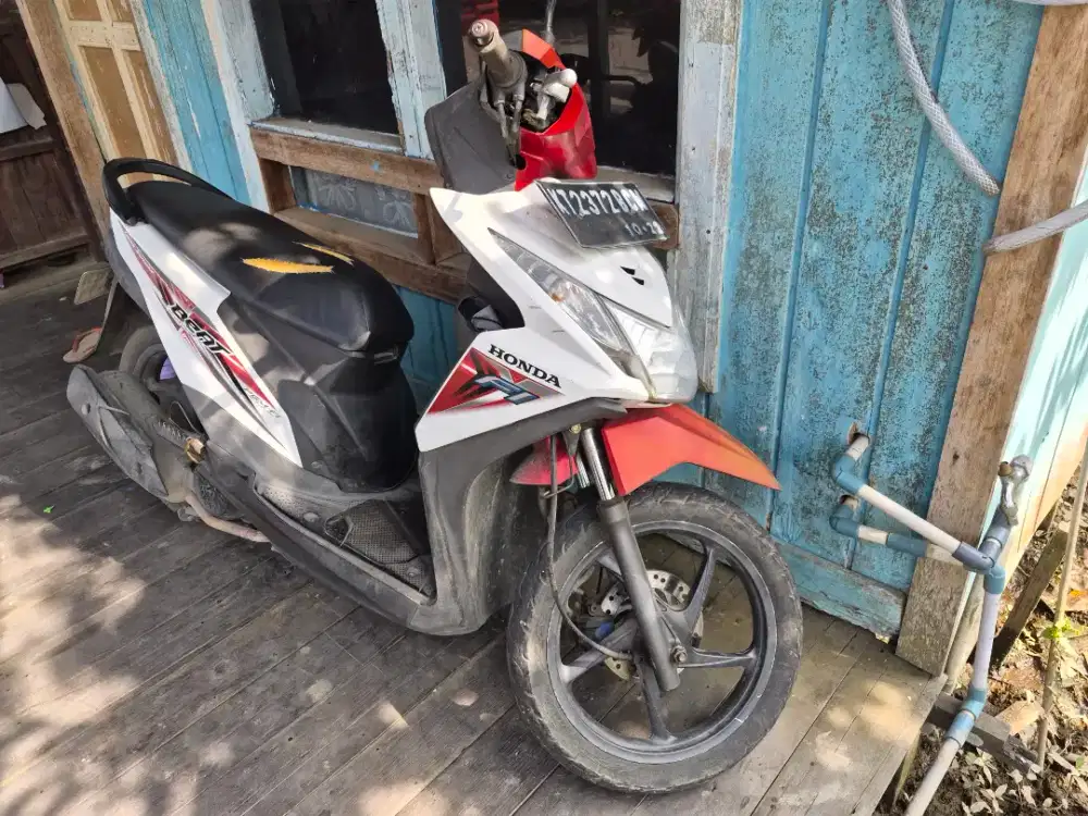 Honda beat tahun 2015