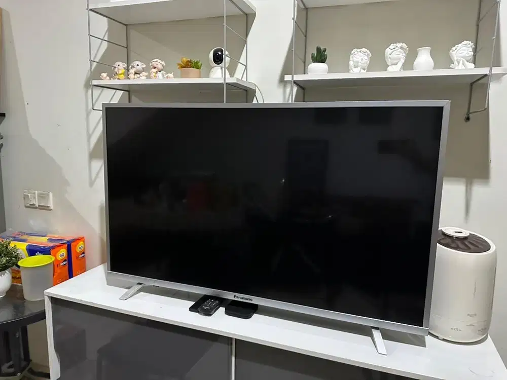 [Preloved] TV Panasonic LCD 4K 50 Inch Rusak
