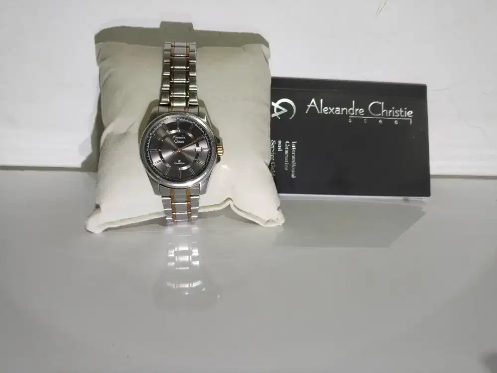 Jam tangan wanita Alexandre Christie