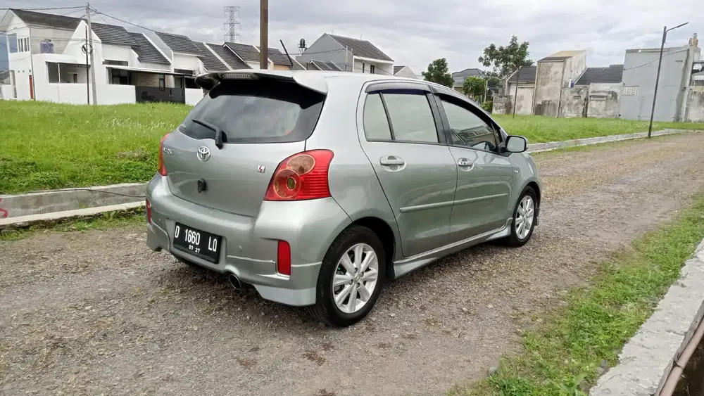 Toyota Yaris 2012 Bensin