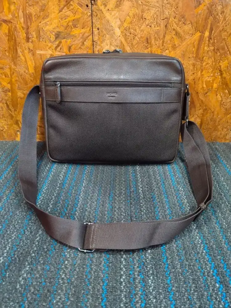 Picard brief sling bag laptop tas original