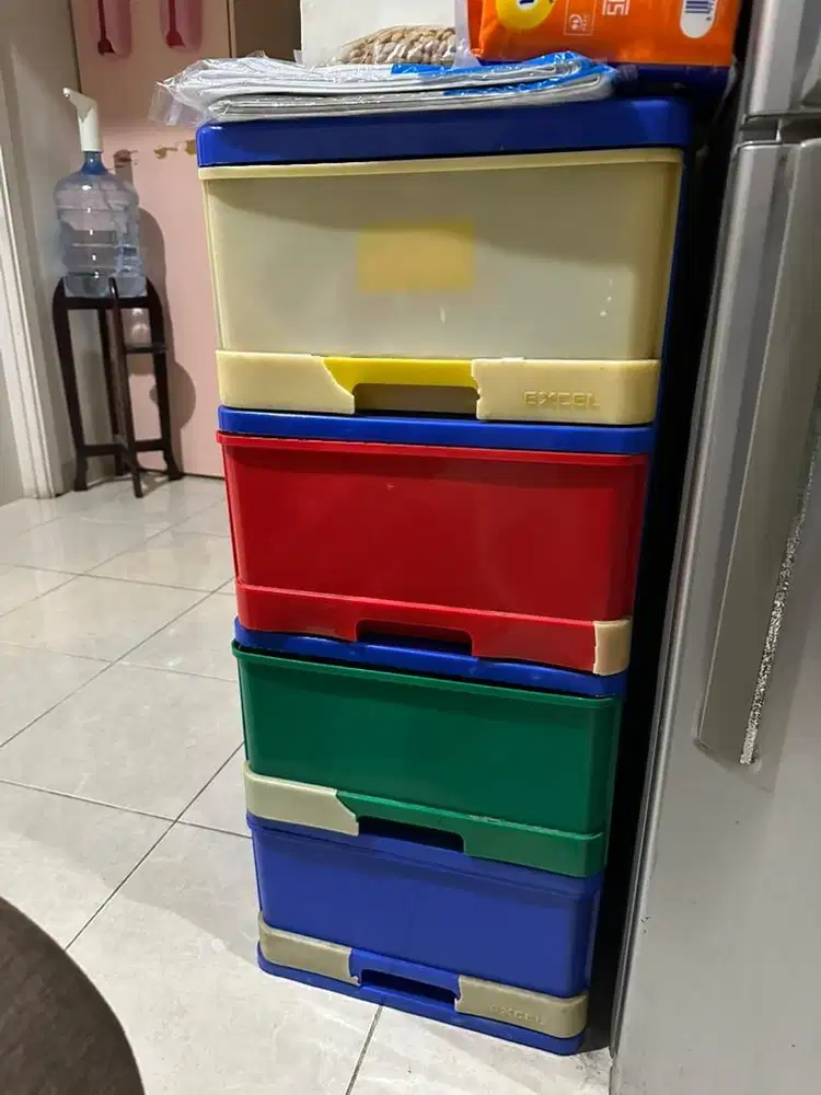 [Preloved] Lemari Plastik Excel 4 Laci