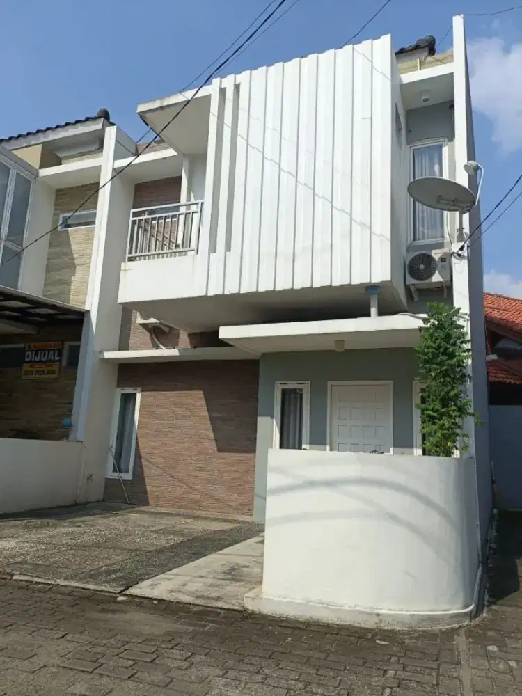 Dijual Rumah 2 Lantai di Cireundeu, Ciputat Timur
